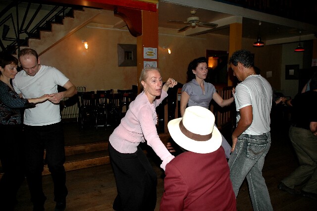 min 2006 11 21 latino 218
